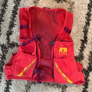 Nathan VaporMag 2.5 Liter Hydration Vest for Running